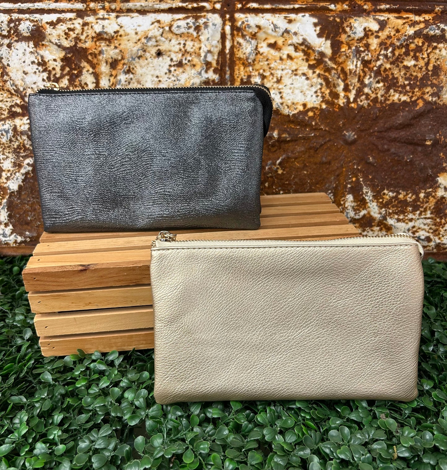 Riley Monogrammable Crossbody Gold