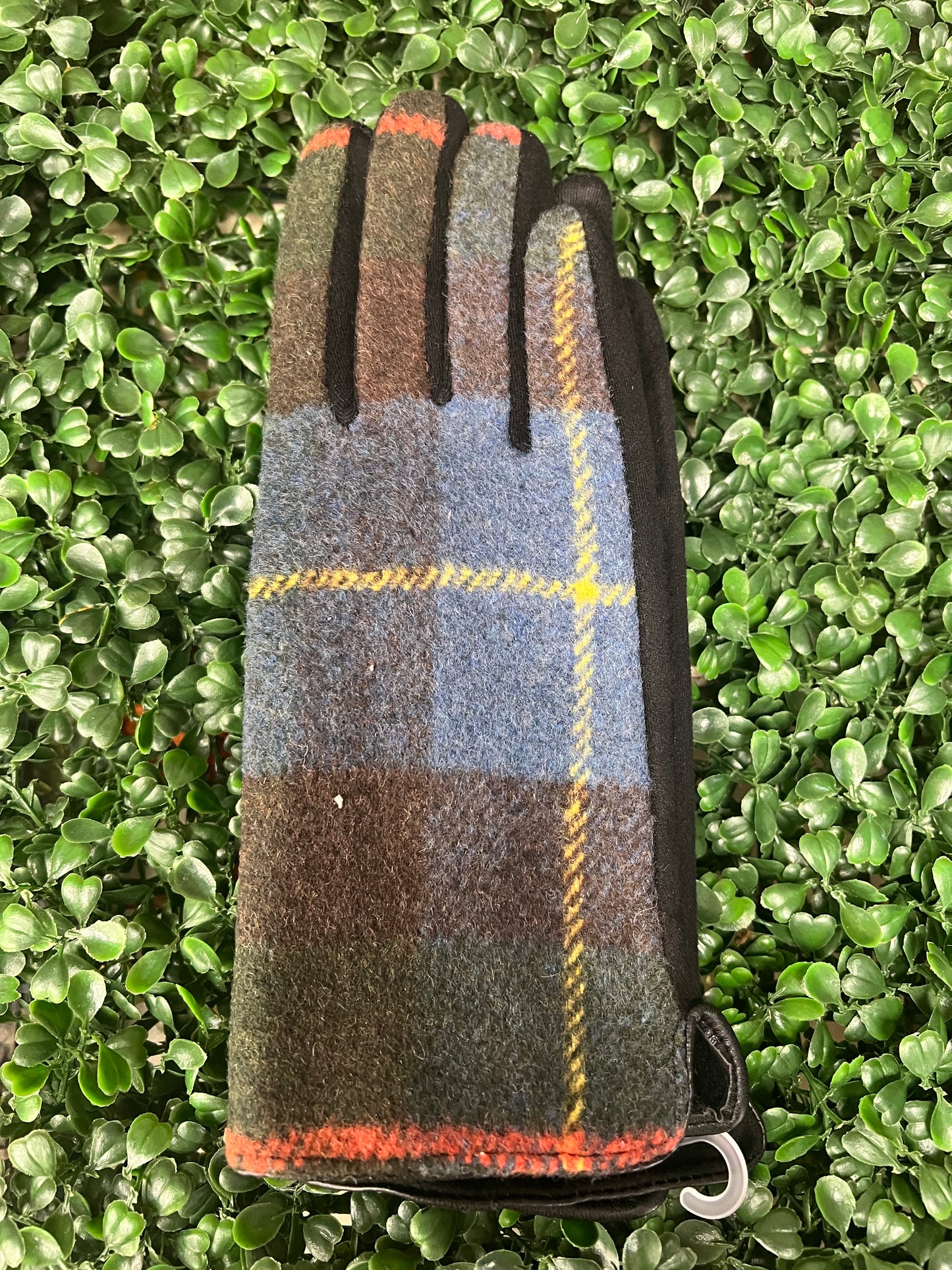 Plaid Gloves