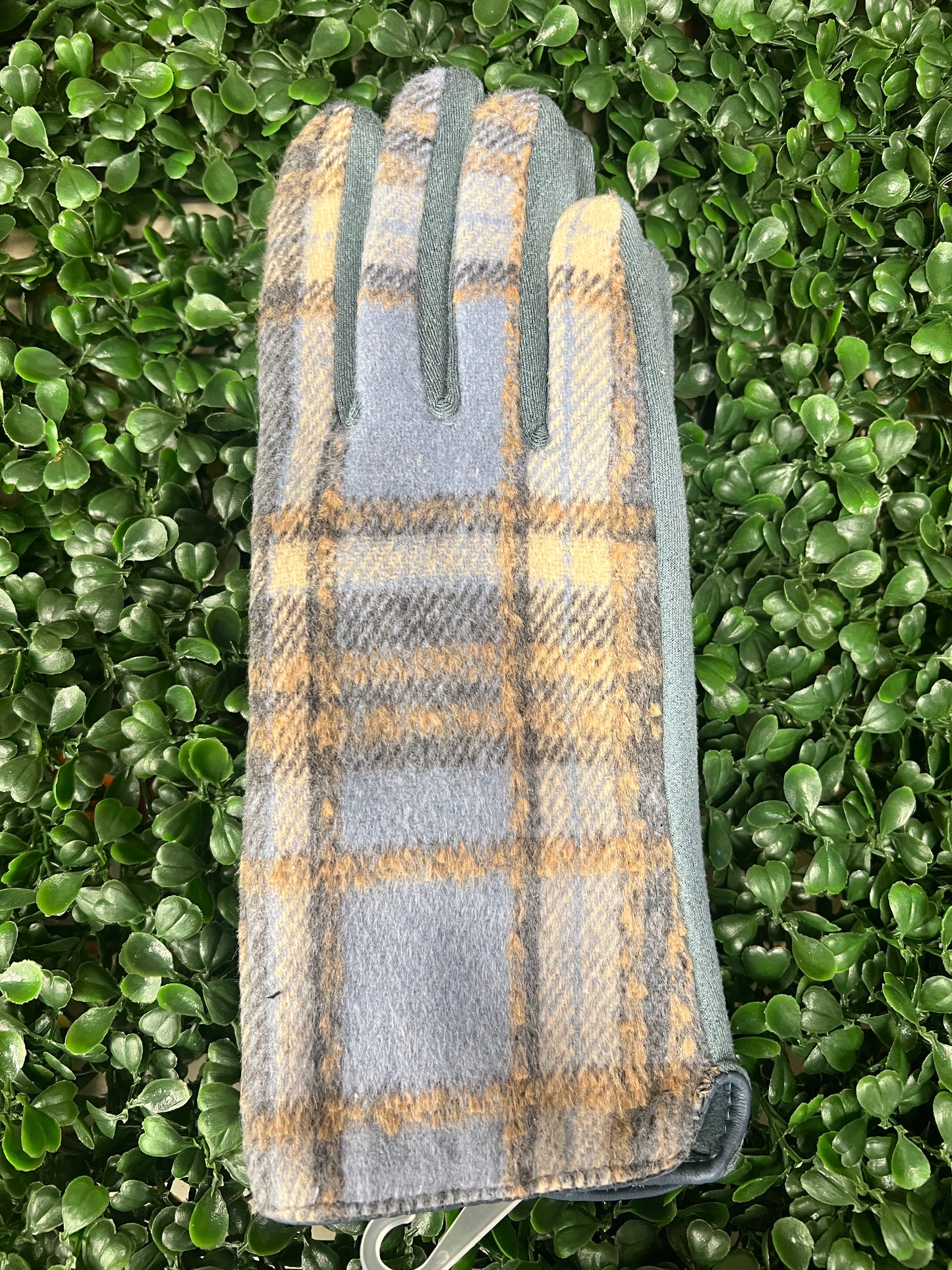 Plaid Gloves