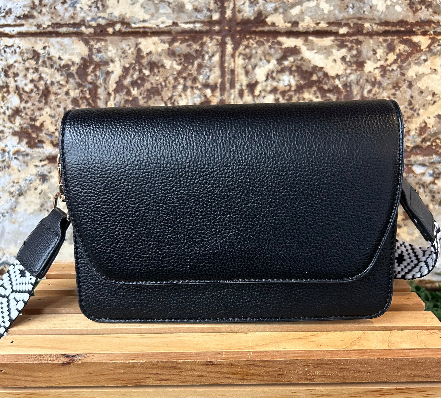 Noah Crossbody Black
