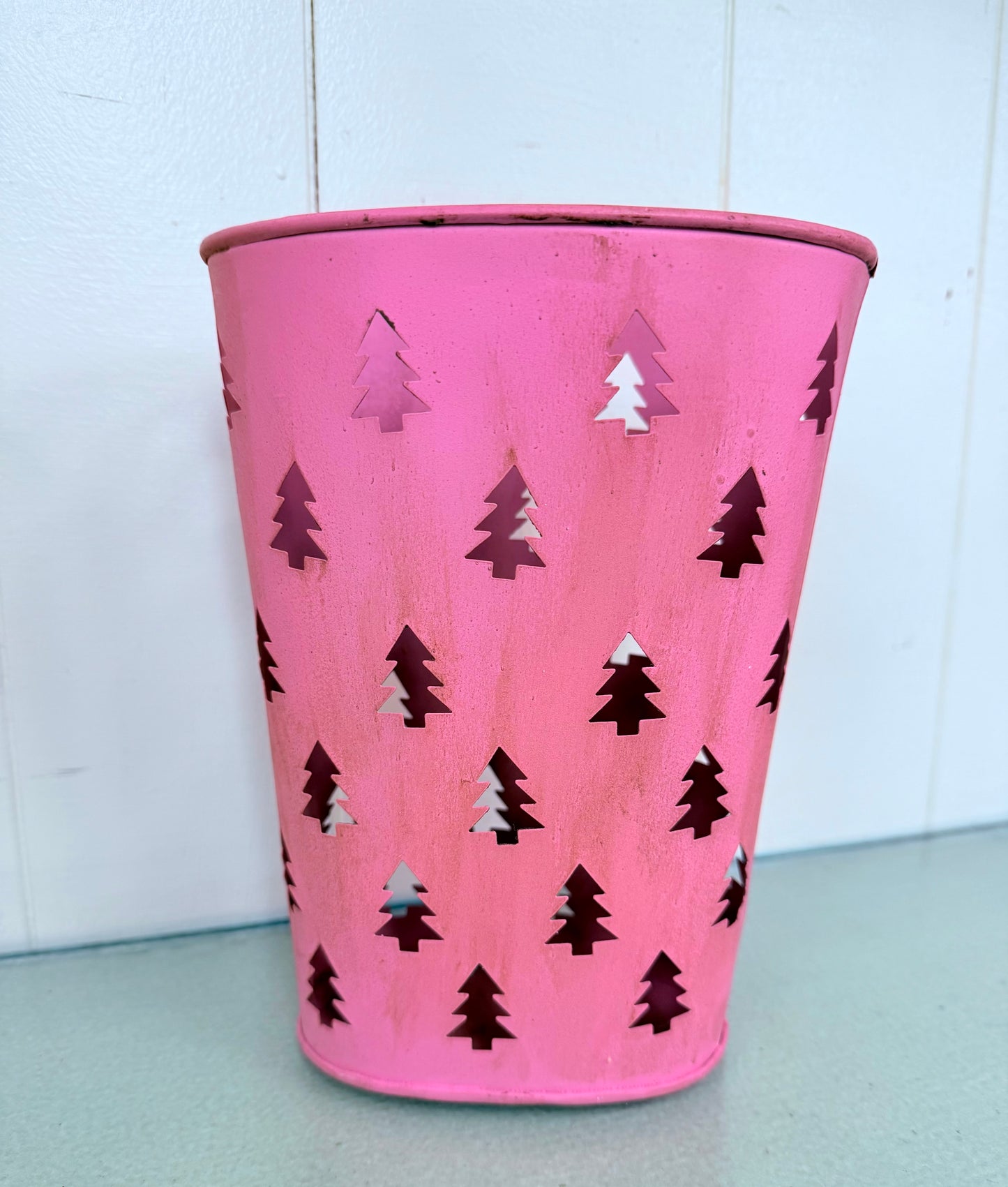 Large Christmas Tree Metal Tins