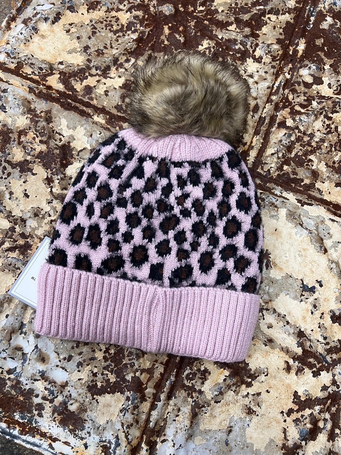 Megan printed beanie w/pom pom & sherpa lining /Pom pom is detachable