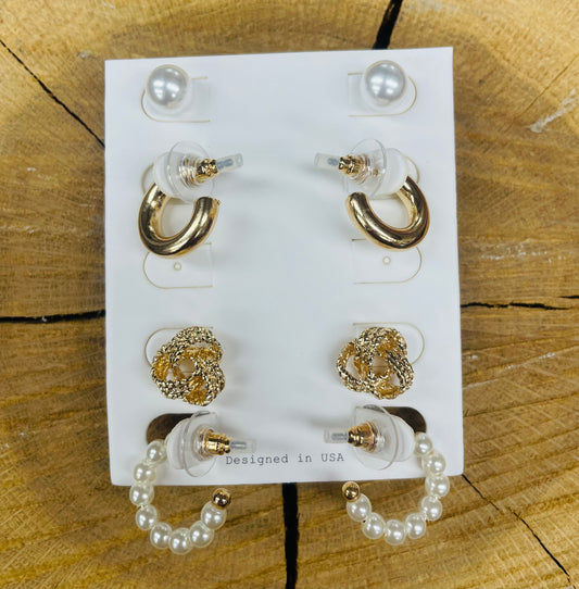 Set Of 4 Gold/Pearl Studs