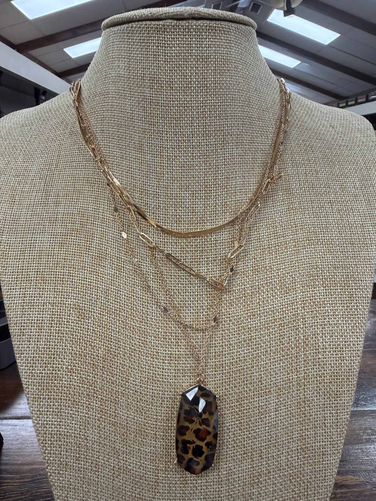 Layered Gold Chains With Cheetah Stones
