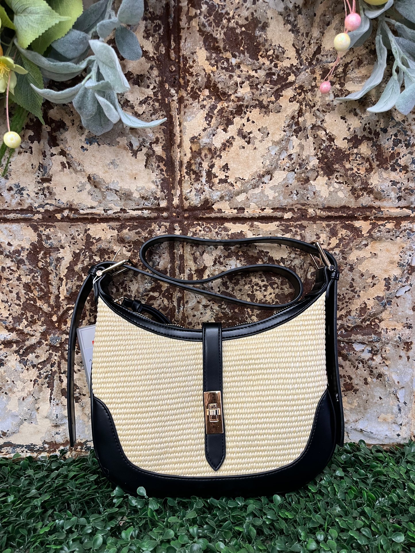 Ariana Straw Shoulder Bag