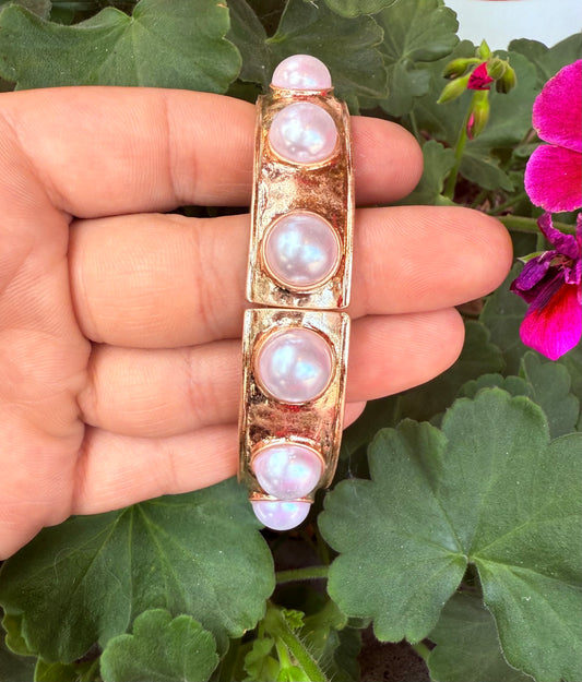 Worn Gold/Pearl Accents Stretch Bracelet