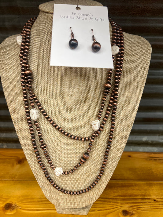 Cream Stone Western Necklacex